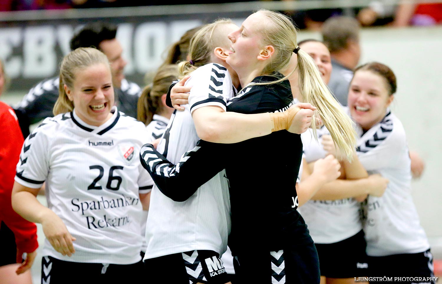 Skara HF-Eskilstuna Guif 23-24,dam,Skara Idrottshall,Skara,Sverige,Handboll,,2014,95919