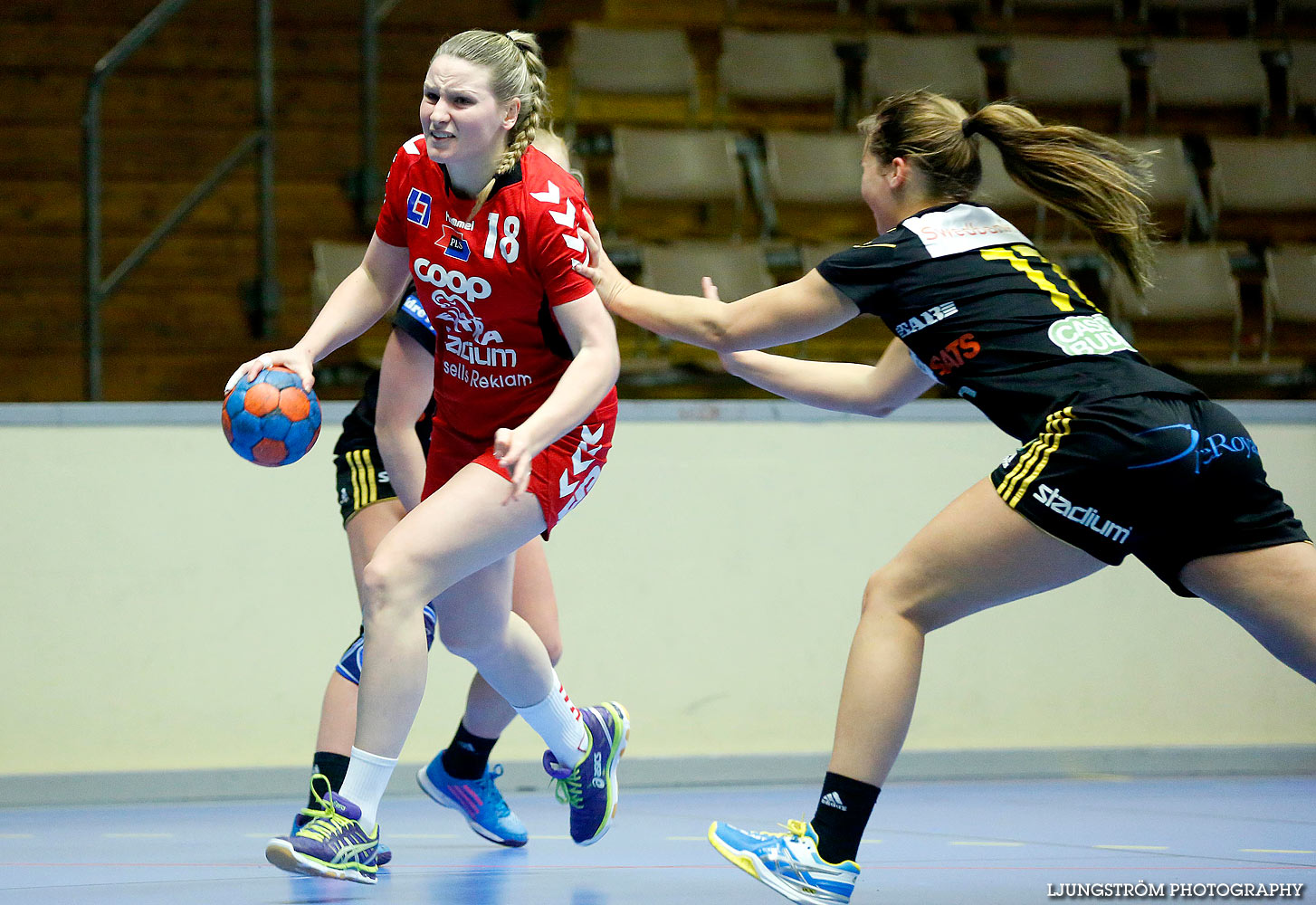 HF Somby/Skövde-HK S-hof 17-22,dam,Skövde Idrottshall,Skövde,Sverige,Handboll,,2014,128727