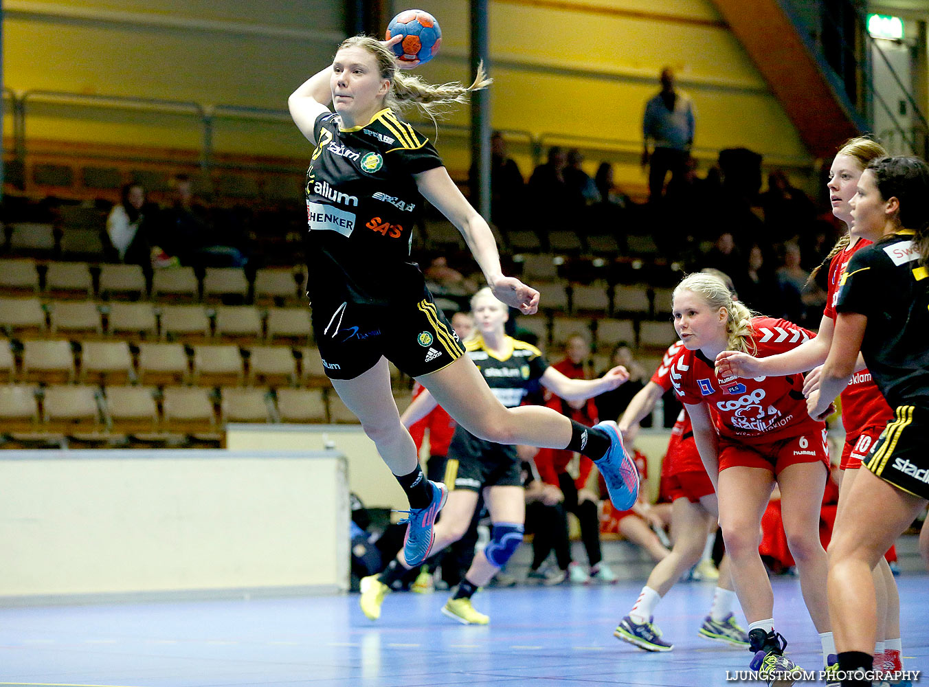 HF Somby/Skövde-HK S-hof 17-22,dam,Skövde Idrottshall,Skövde,Sverige,Handboll,,2014,128787