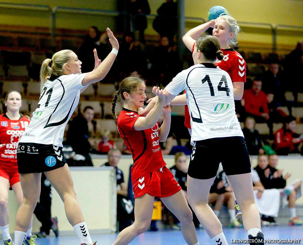 HF Somby/Skövde-BK Heid UF 24-21,dam,Skövde Idrottshall,Skövde,Sverige,Handboll,,2014,128823