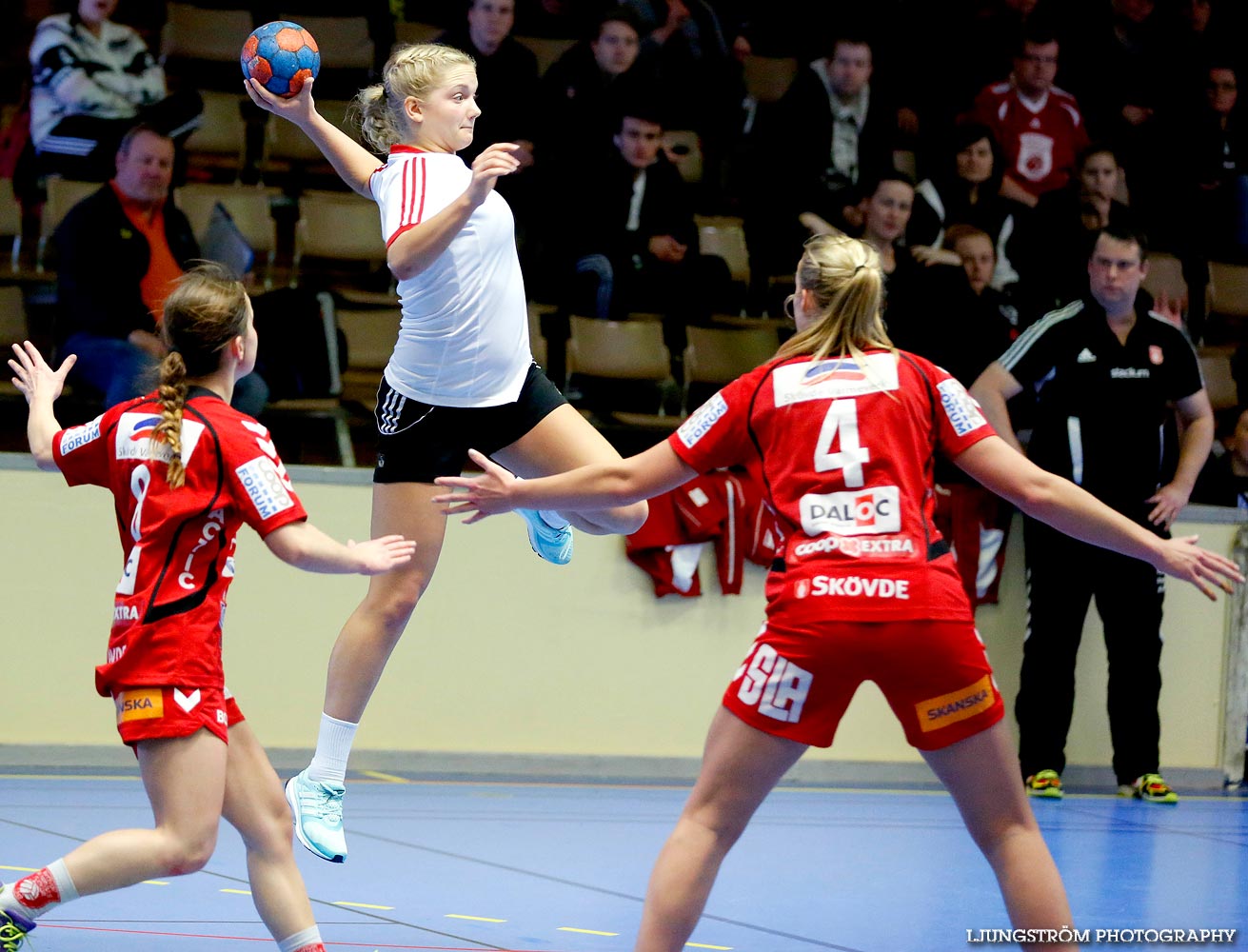 Ungdoms-SM Steg 4 Damjuniorer Skövde HF-Skånela IF 29-20,dam,Skövde Idrottshall,Skövde,Sverige,Handboll,,2015,102775