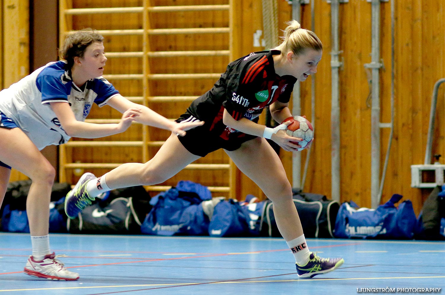 HK Country-Lysekils HK 21-17,dam,Stöpenhallen,Stöpen,Sverige,Handboll,,2015,105701