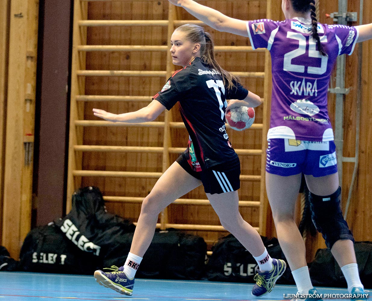 HK Country-Skara HF U 25-22,dam,Stöpenhallen,Stöpen,Sverige,Handboll,,2015,115309