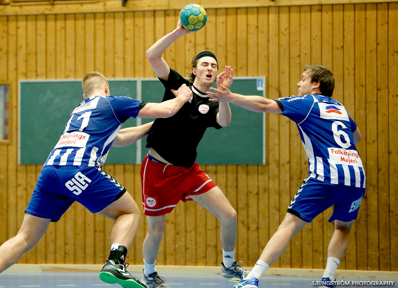 HK Guldkroken-HK Skövde 17-34,herr,Guldkrokshallen,Hjo,Sverige,Handboll,,2015,105519