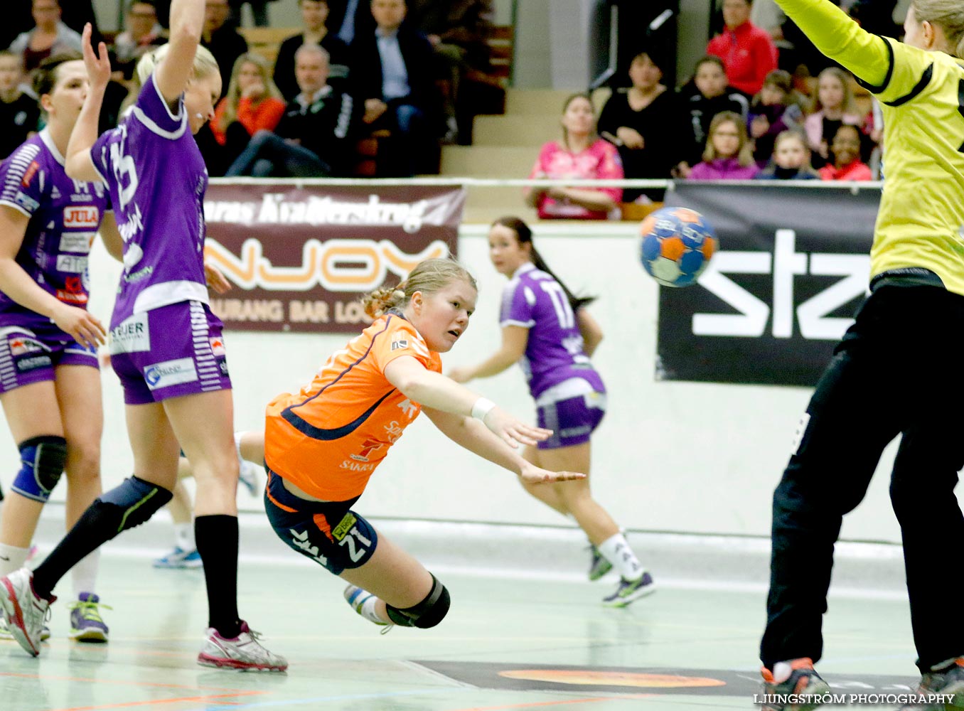 Skara HF-Kristianstad HK 27-19,dam,Skara Idrottshall,Skara,Sverige,Handboll,,2015,105805