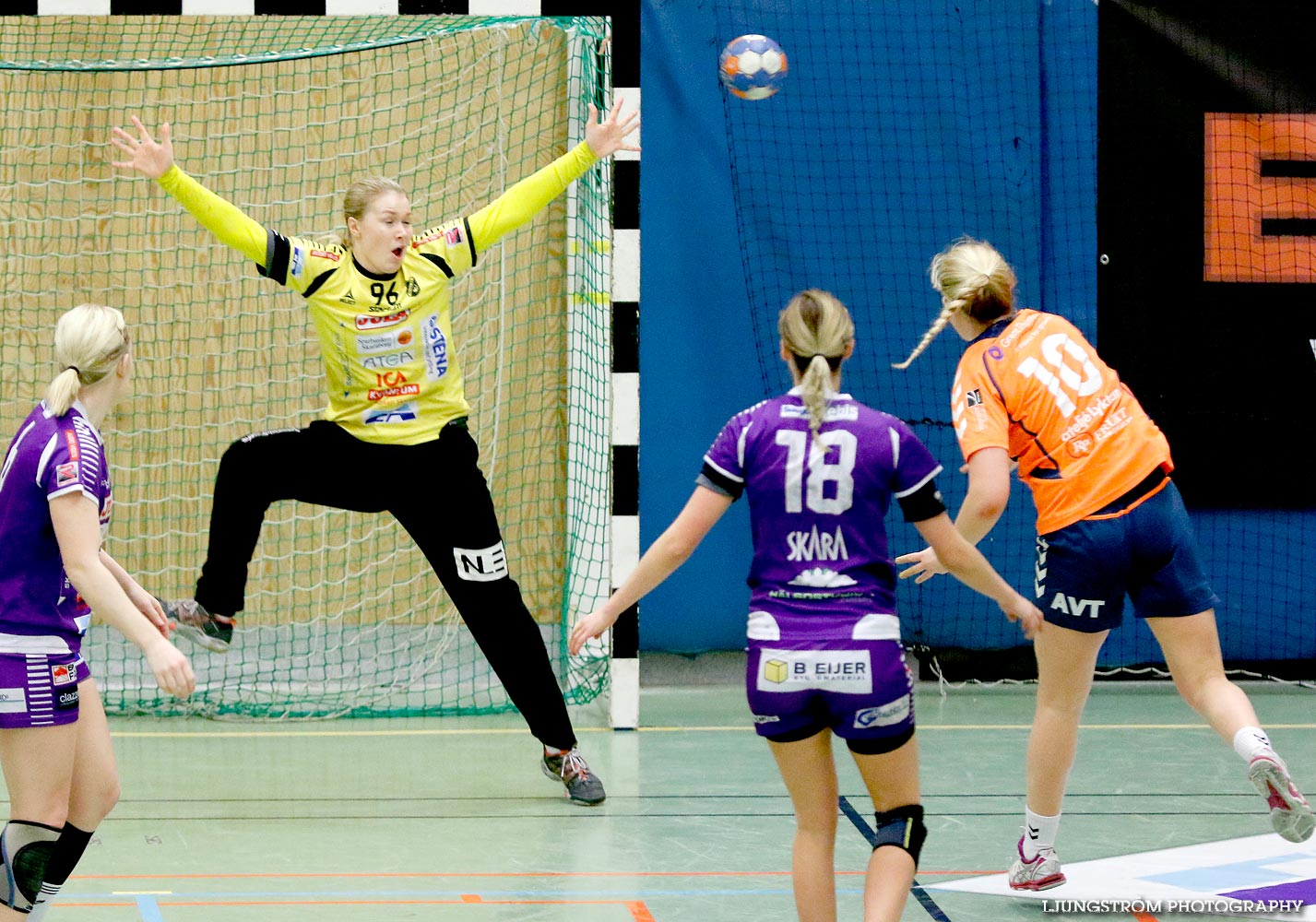 Skara HF-Kristianstad HK 27-19,dam,Skara Idrottshall,Skara,Sverige,Handboll,,2015,105925