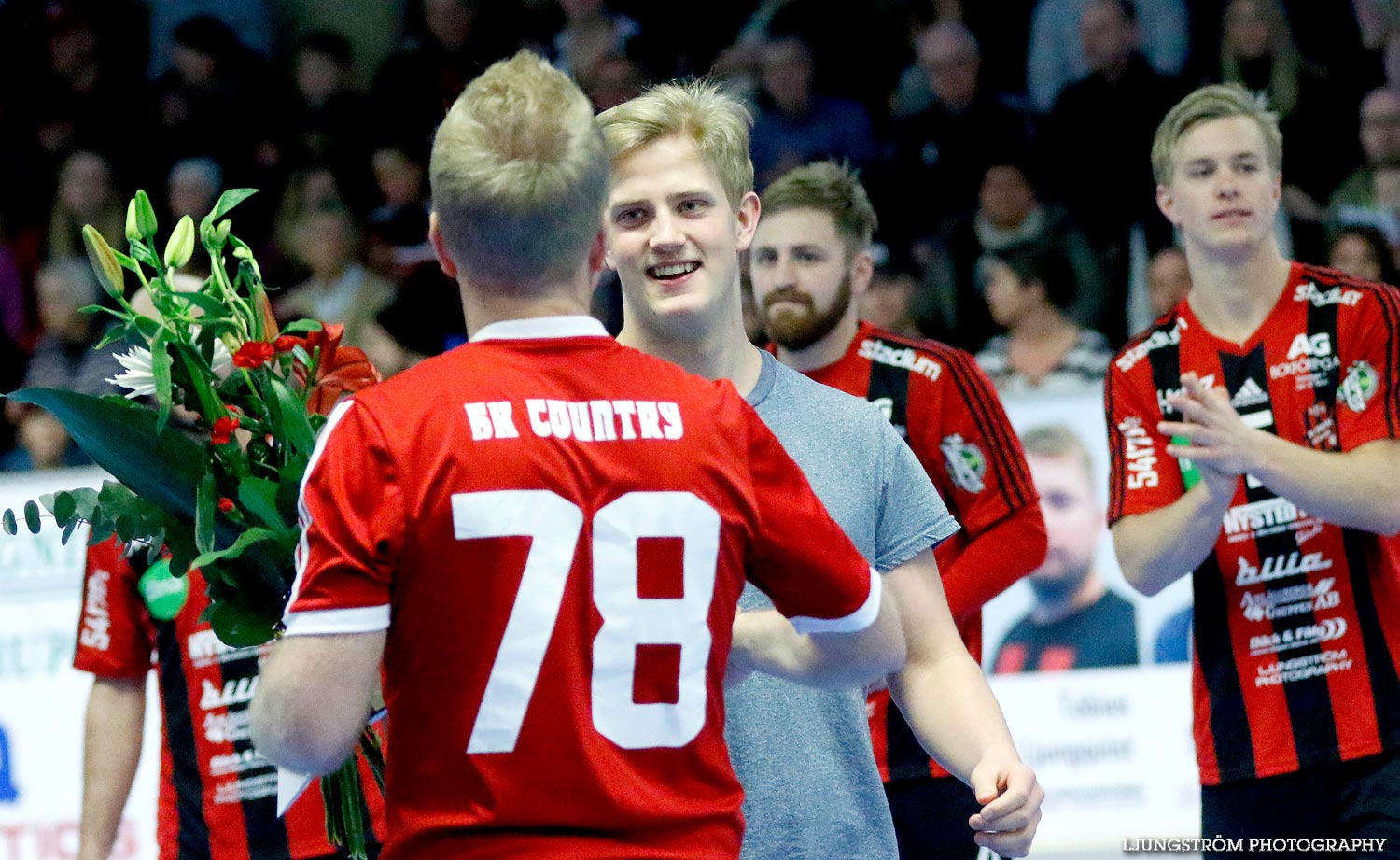 HK Country-HF SIF 31-17,herr,Skövde Idrottshall,Skövde,Sverige,Handboll,,2015,106572