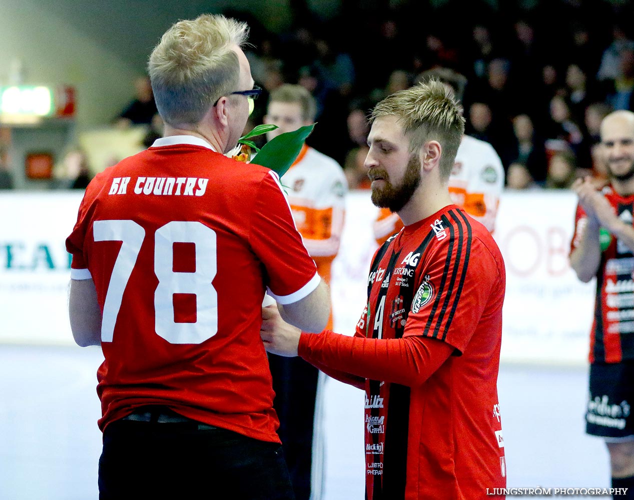 HK Country-HF SIF 31-17,herr,Skövde Idrottshall,Skövde,Sverige,Handboll,,2015,106577