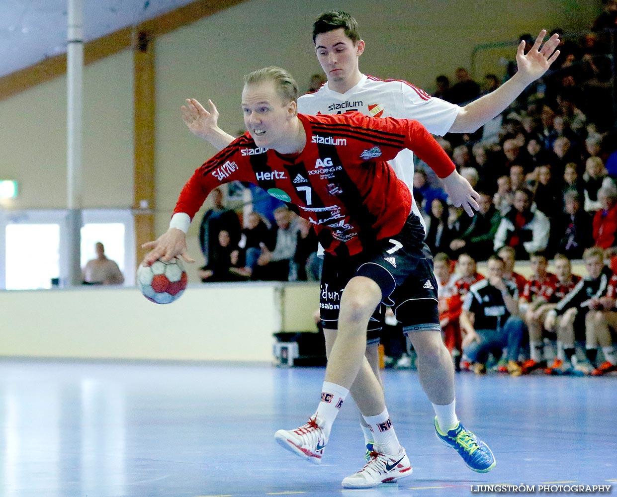 HK Country-HF SIF 31-17,herr,Skövde Idrottshall,Skövde,Sverige,Handboll,,2015,106588