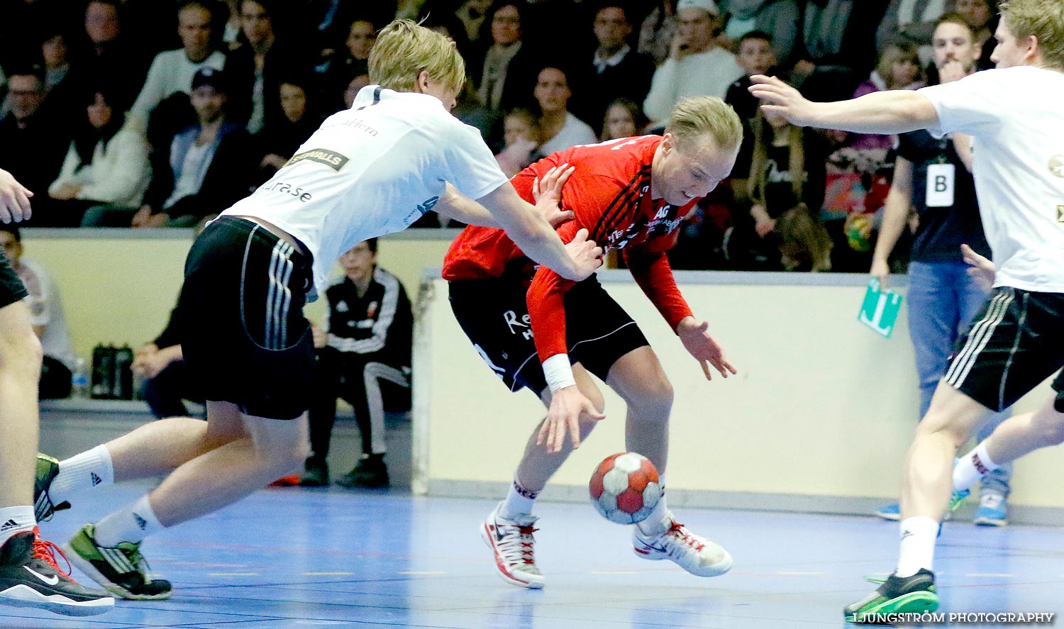 HK Country-HF SIF 31-17,herr,Skövde Idrottshall,Skövde,Sverige,Handboll,,2015,106620