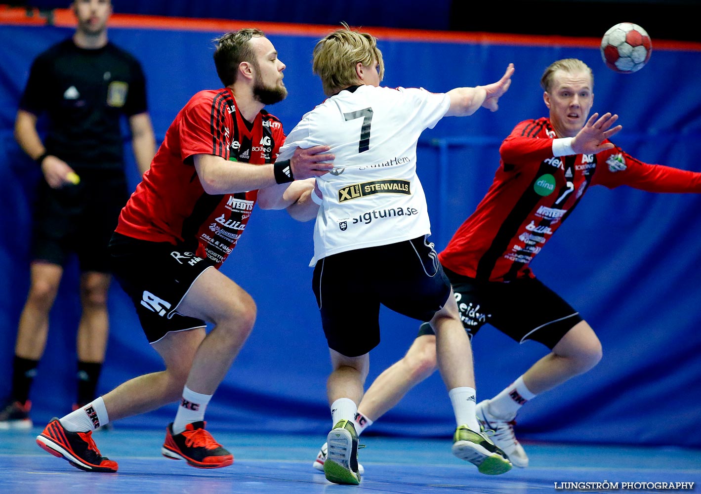 HK Country-HF SIF 31-17,herr,Skövde Idrottshall,Skövde,Sverige,Handboll,,2015,106630