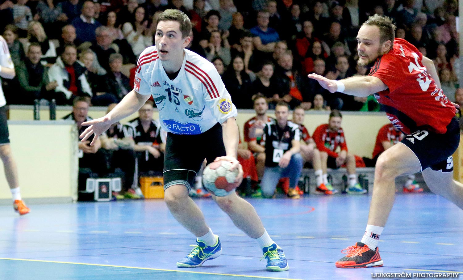 HK Country-HF SIF 31-17,herr,Skövde Idrottshall,Skövde,Sverige,Handboll,,2015,106666