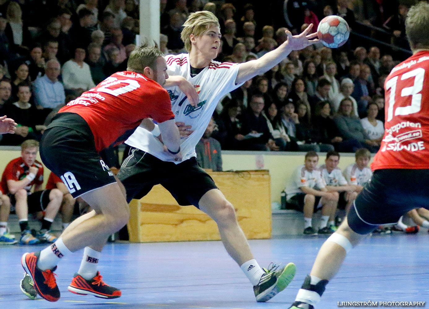 HK Country-HF SIF 31-17,herr,Skövde Idrottshall,Skövde,Sverige,Handboll,,2015,106677