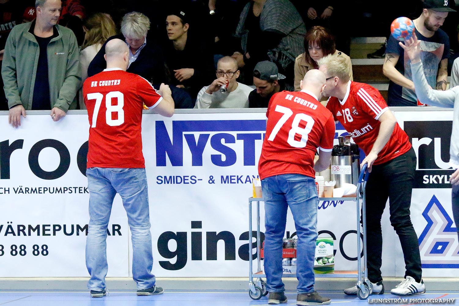 HK Country-HF SIF 31-17,herr,Skövde Idrottshall,Skövde,Sverige,Handboll,,2015,106682