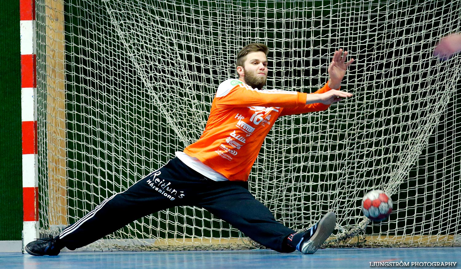 HK Country-HF SIF 31-17,herr,Skövde Idrottshall,Skövde,Sverige,Handboll,,2015,106691