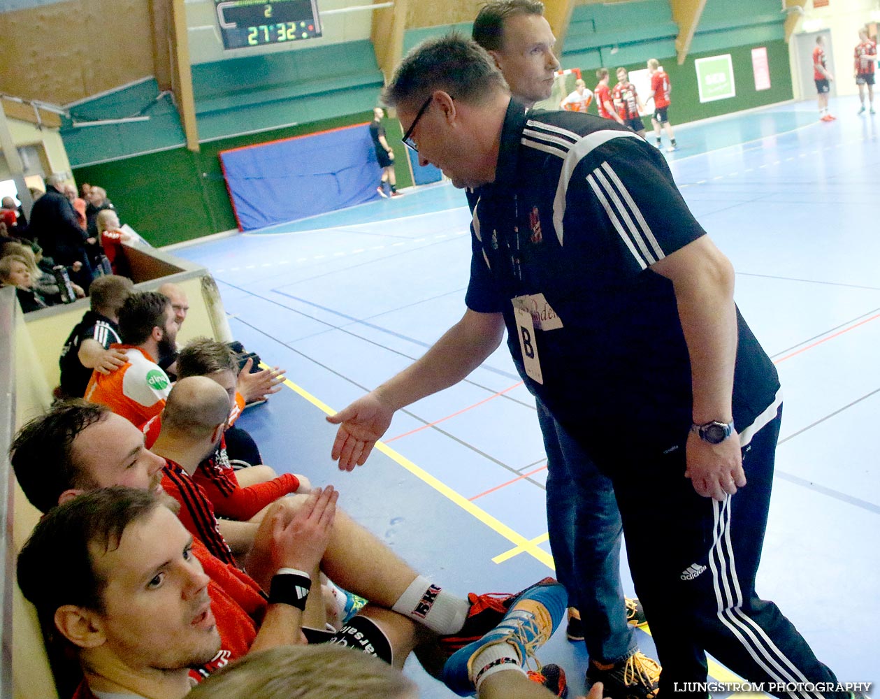 HK Country-HF SIF 31-17,herr,Skövde Idrottshall,Skövde,Sverige,Handboll,,2015,106722