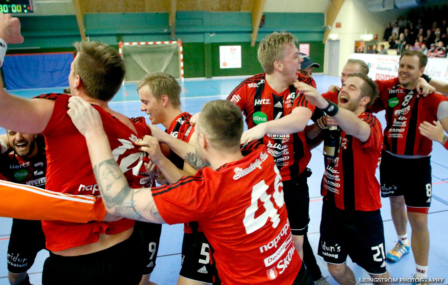 HK Country-HF SIF 31-17,herr,Skövde Idrottshall,Skövde,Sverige,Handboll,,2015,106735