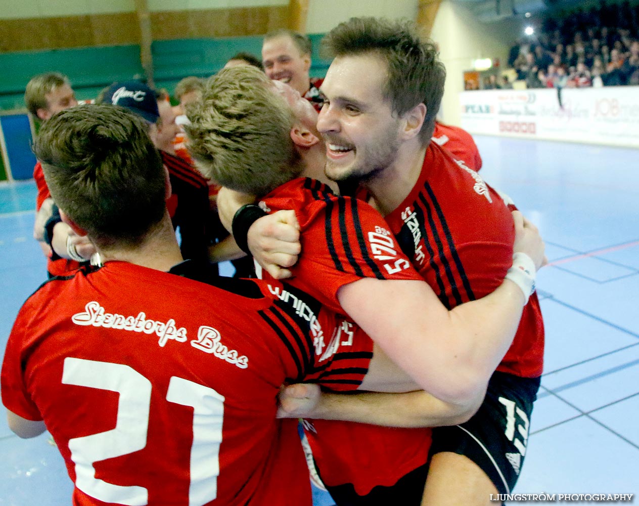 HK Country-HF SIF 31-17,herr,Skövde Idrottshall,Skövde,Sverige,Handboll,,2015,106737