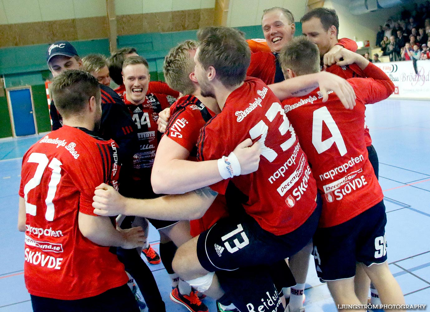 HK Country-HF SIF 31-17,herr,Skövde Idrottshall,Skövde,Sverige,Handboll,,2015,106738