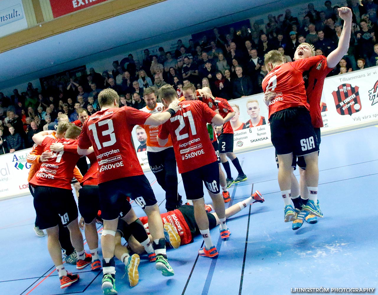 HK Country-HF SIF 31-17,herr,Skövde Idrottshall,Skövde,Sverige,Handboll,,2015,106744