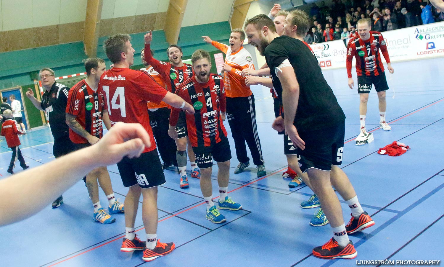 HK Country-HF SIF 31-17,herr,Skövde Idrottshall,Skövde,Sverige,Handboll,,2015,106774