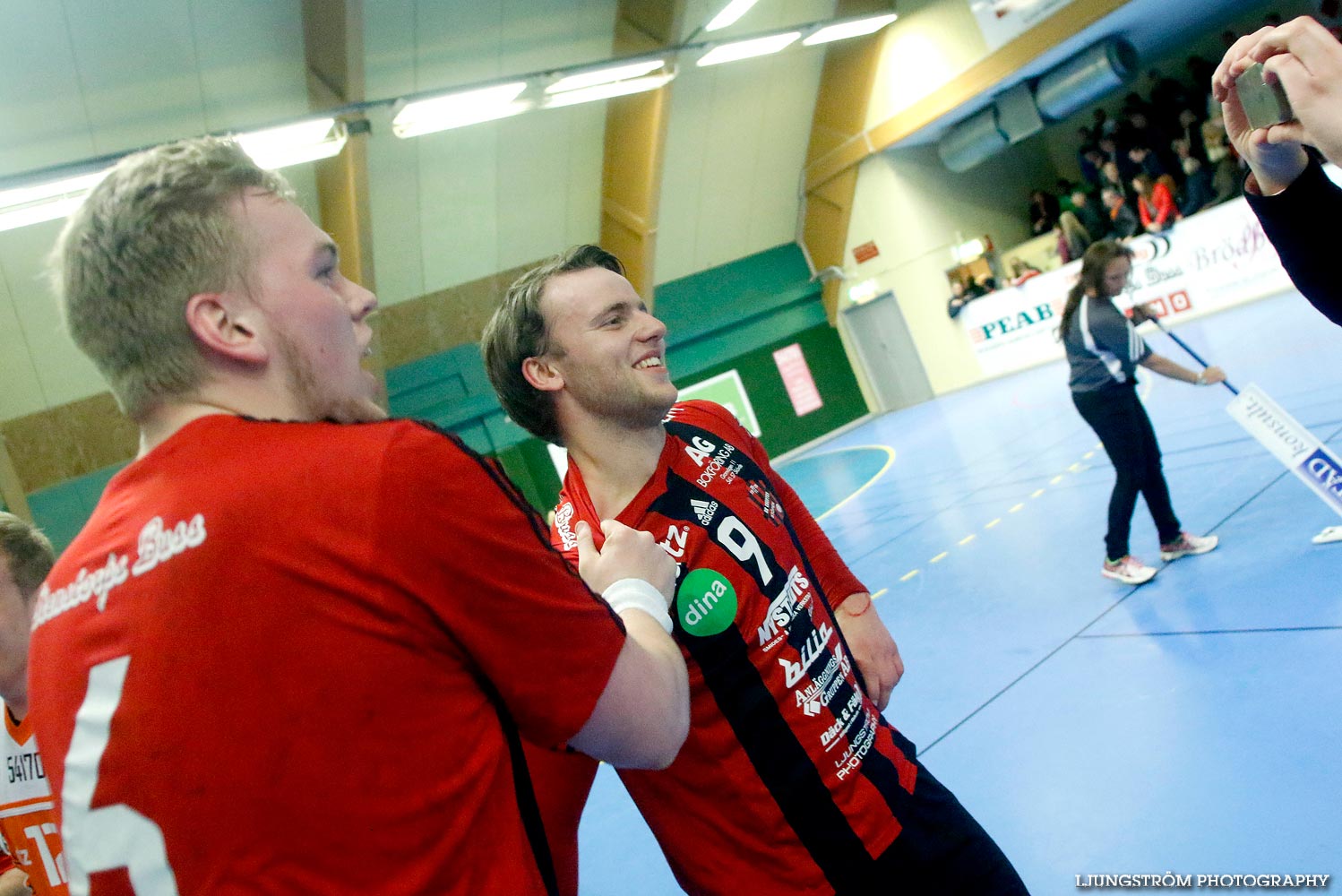 HK Country-HF SIF 31-17,herr,Skövde Idrottshall,Skövde,Sverige,Handboll,,2015,106776