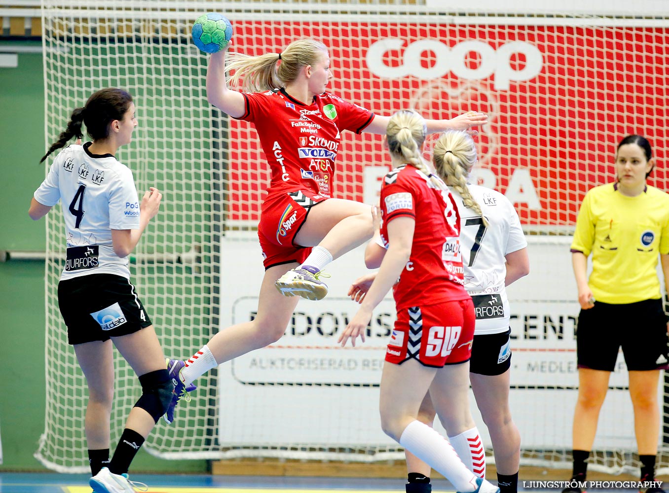 Skövde HF-Lugi HF 1/4-final 4 26-17,dam,Arena Skövde,Skövde,Sverige,Handboll,,2015,109771