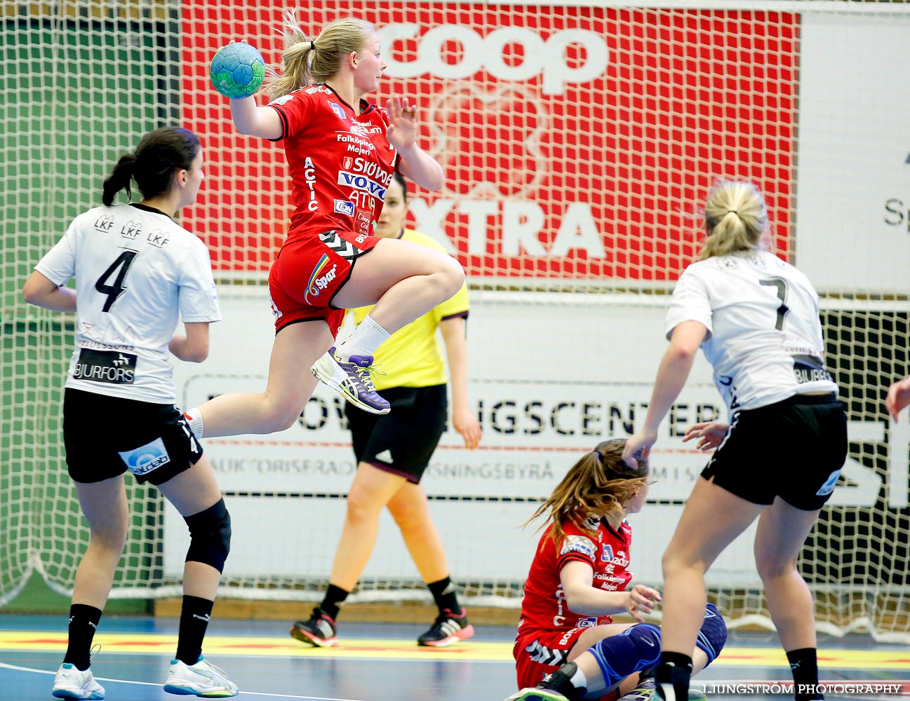 Skövde HF-Lugi HF 1/4-final 4 26-17,dam,Arena Skövde,Skövde,Sverige,Handboll,,2015,109781