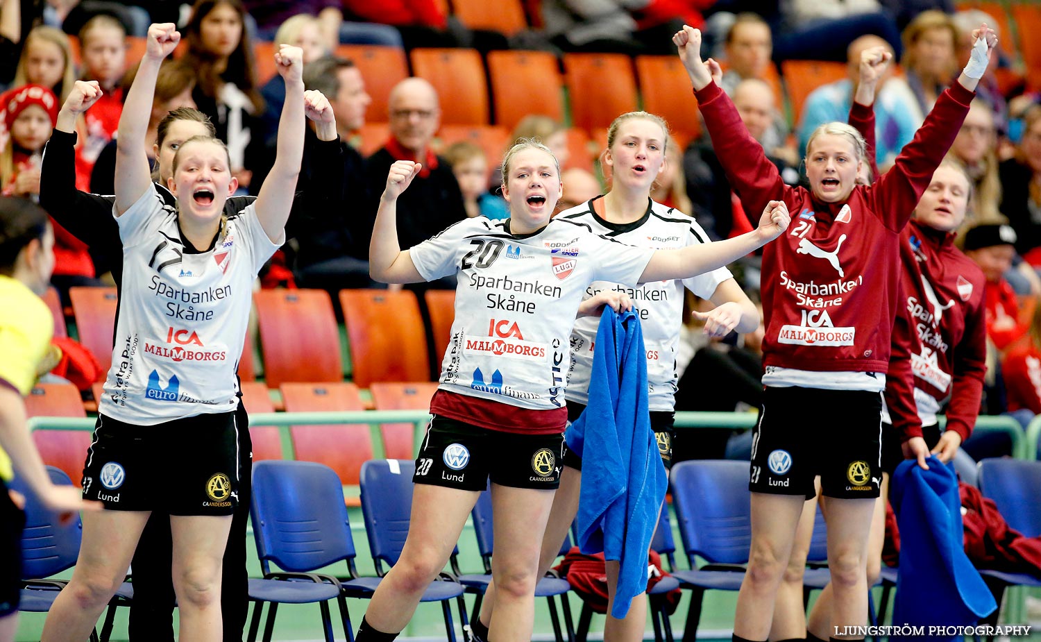 Skövde HF-Lugi HF 1/4-final 4 26-17,dam,Arena Skövde,Skövde,Sverige,Handboll,,2015,109786
