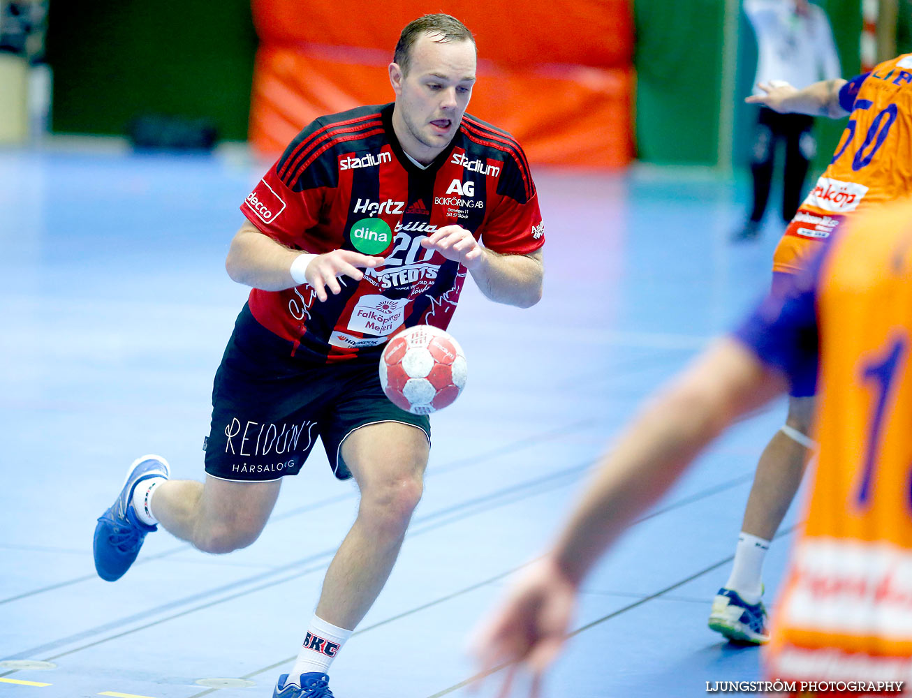 HK Country-LIF Lindesberg 22-26,herr,Skövde Idrottshall,Skövde,Sverige,Handboll,,2015,122621