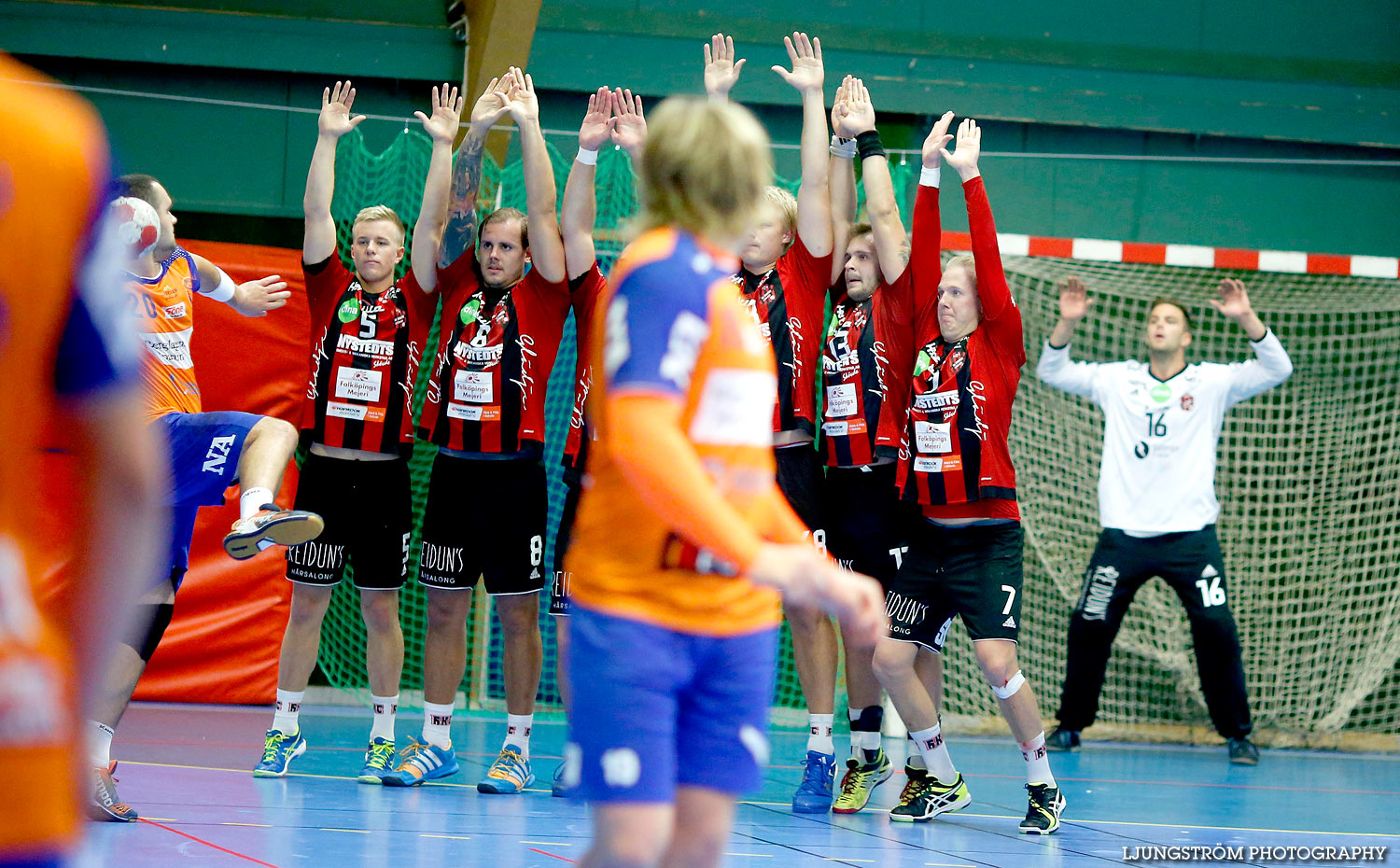 HK Country-LIF Lindesberg 22-26,herr,Skövde Idrottshall,Skövde,Sverige,Handboll,,2015,122652