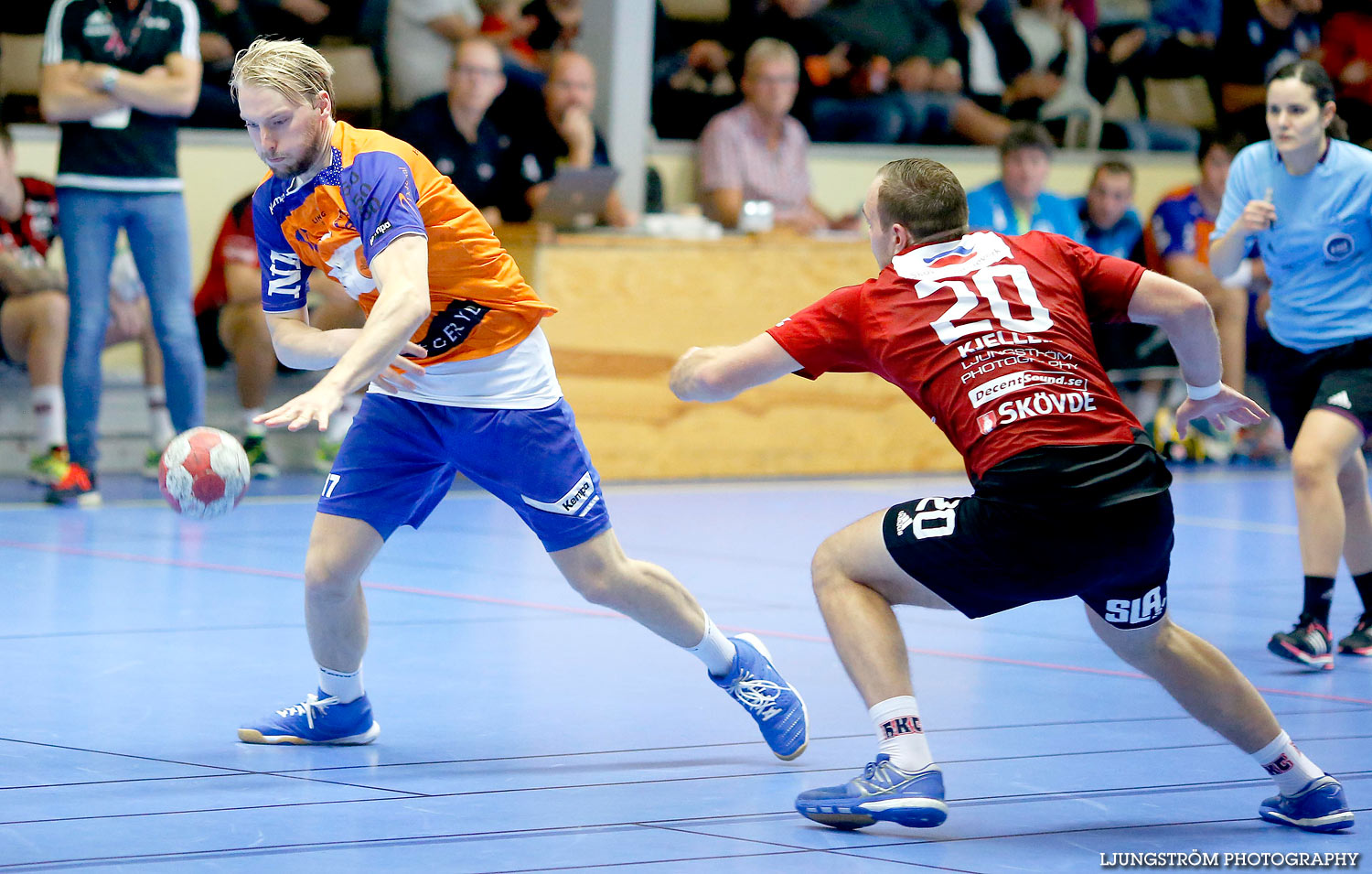 HK Country-LIF Lindesberg 22-26,herr,Skövde Idrottshall,Skövde,Sverige,Handboll,,2015,122657