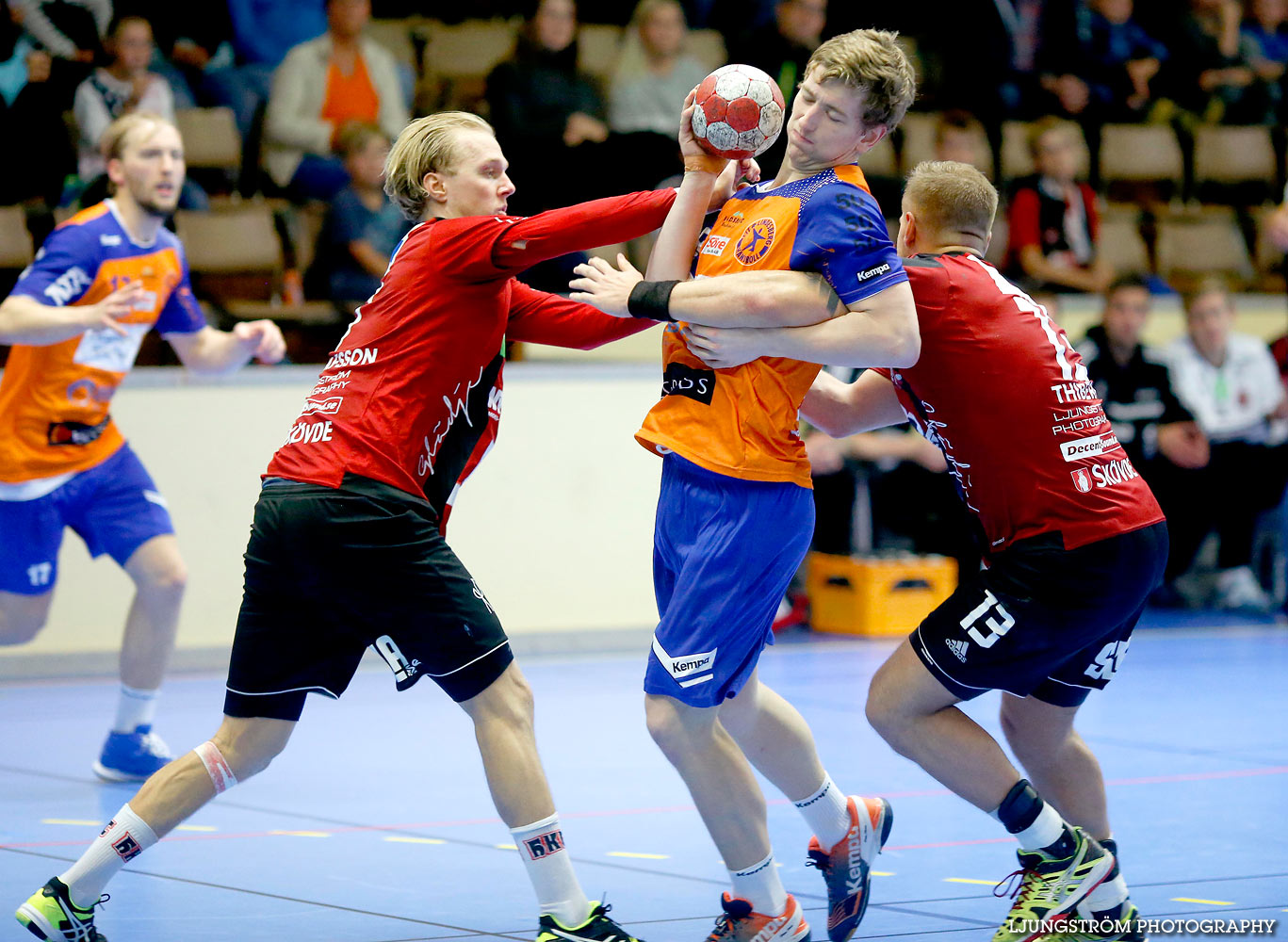 HK Country-LIF Lindesberg 22-26,herr,Skövde Idrottshall,Skövde,Sverige,Handboll,,2015,122661