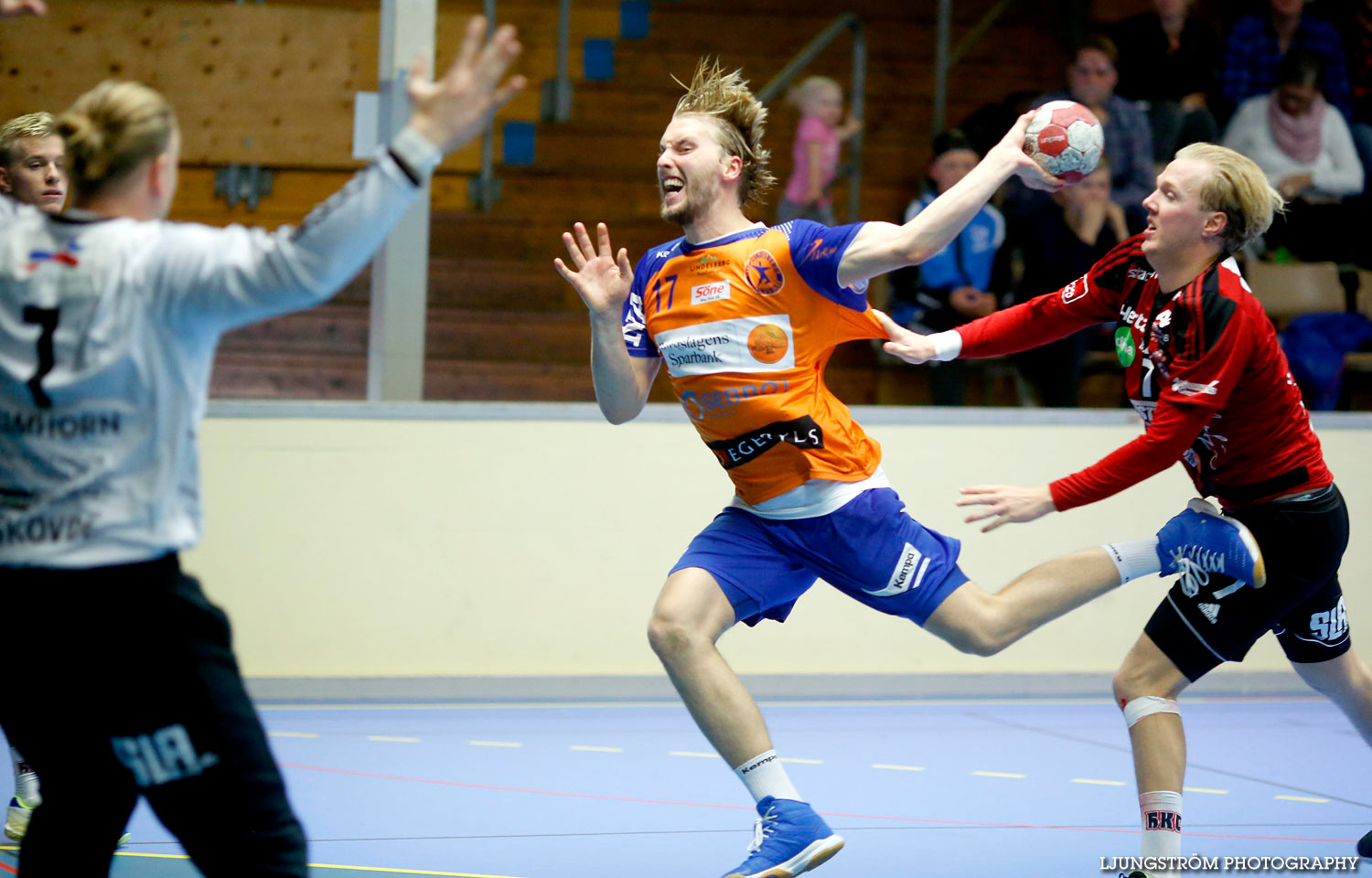 HK Country-LIF Lindesberg 22-26,herr,Skövde Idrottshall,Skövde,Sverige,Handboll,,2015,122664