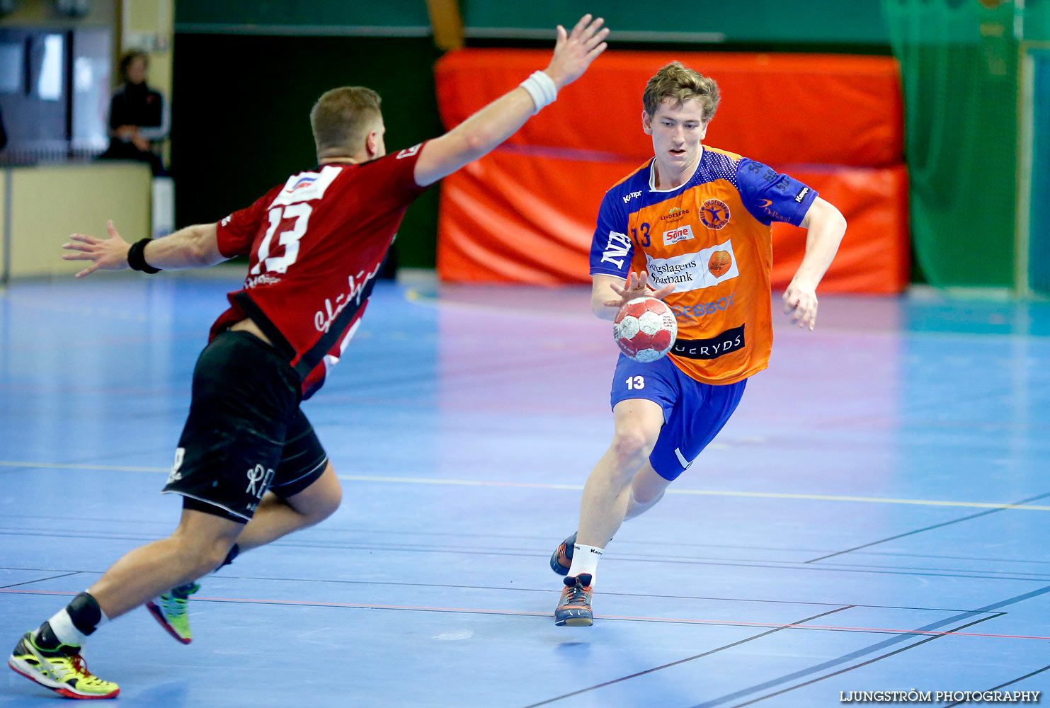 HK Country-LIF Lindesberg 22-26,herr,Skövde Idrottshall,Skövde,Sverige,Handboll,,2015,122669