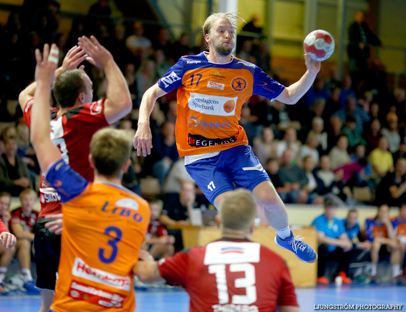 HK Country-LIF Lindesberg 22-26,herr,Skövde Idrottshall,Skövde,Sverige,Handboll,,2015,122677