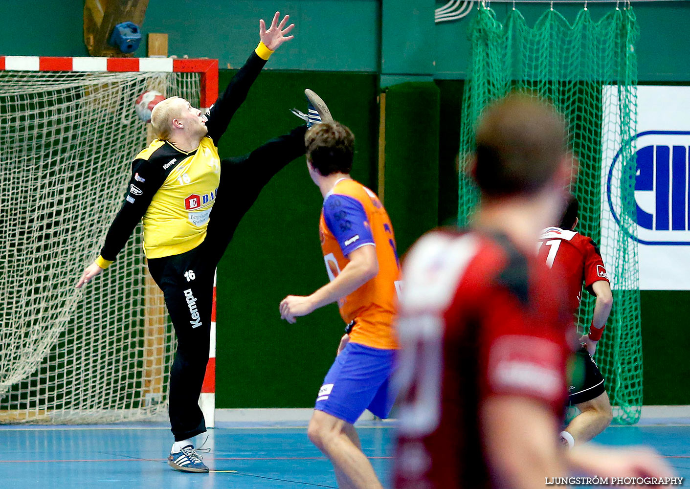 HK Country-LIF Lindesberg 22-26,herr,Skövde Idrottshall,Skövde,Sverige,Handboll,,2015,122681