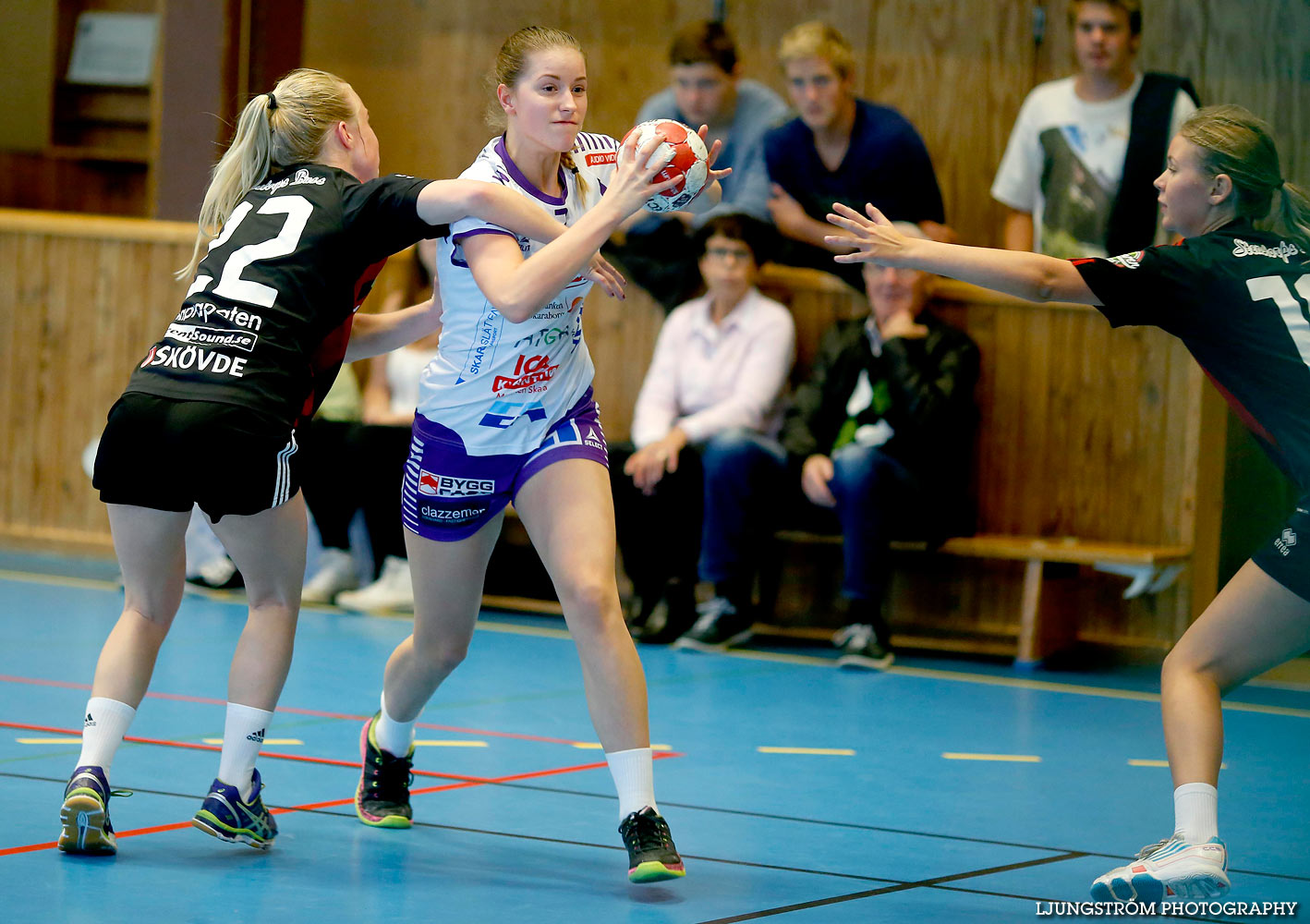 HK Country-Skara HF B 20-19,dam,Stöpenhallen,Stöpen,Sverige,Handboll,,2015,123684