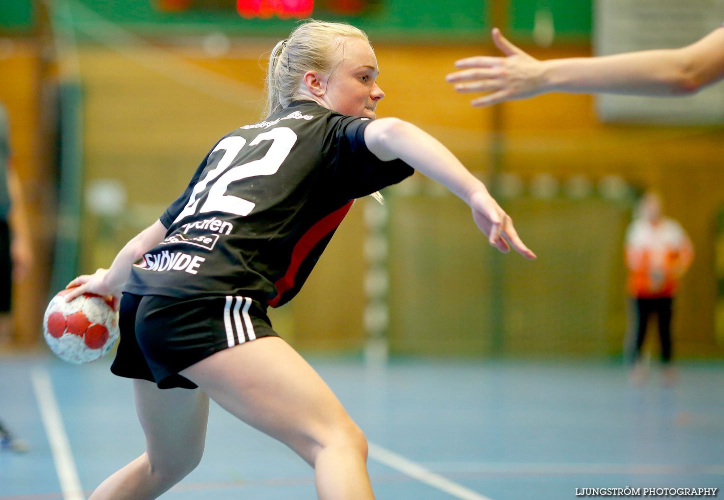 HK Country-Skara HF B 20-19,dam,Stöpenhallen,Stöpen,Sverige,Handboll,,2015,123701