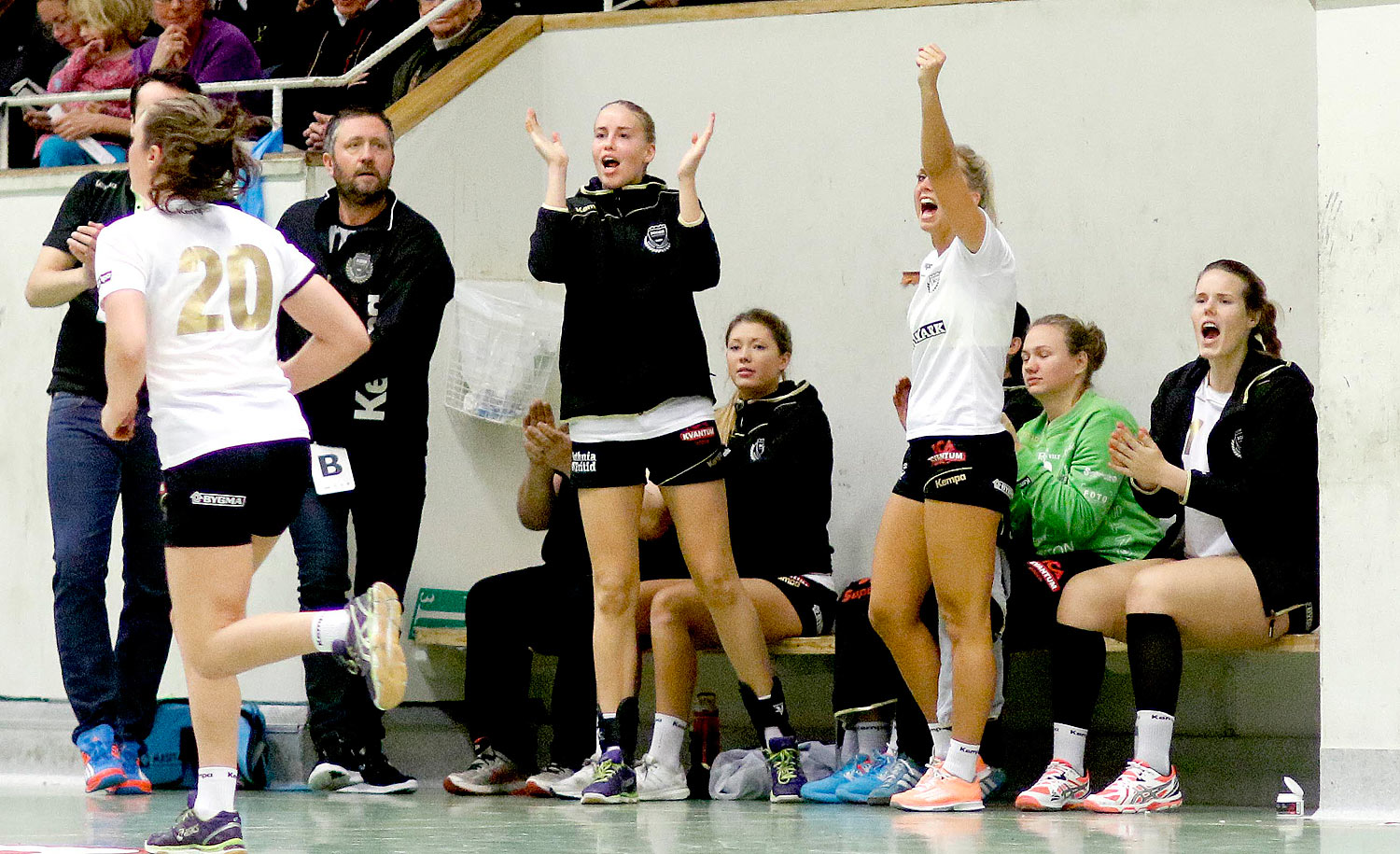 Skara HF-Boden Handboll IF 28-19,dam,Skara Idrottshall,Skara,Sverige,Handboll,,2015,124023