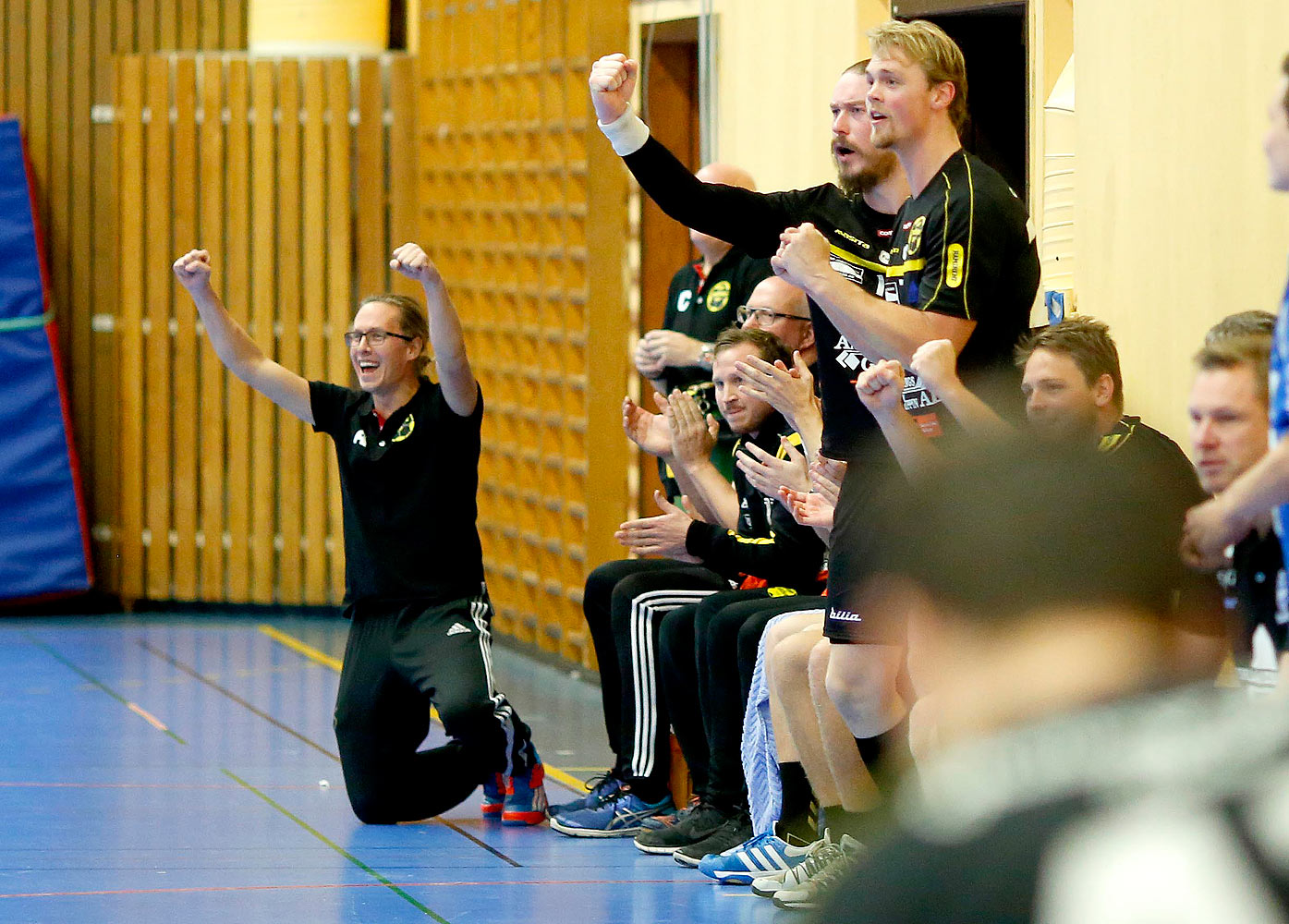 HK Skövde-HP Skövde 90 18-25,herr,Arena Skövde,Skövde,Sverige,Handboll,,2015,124195