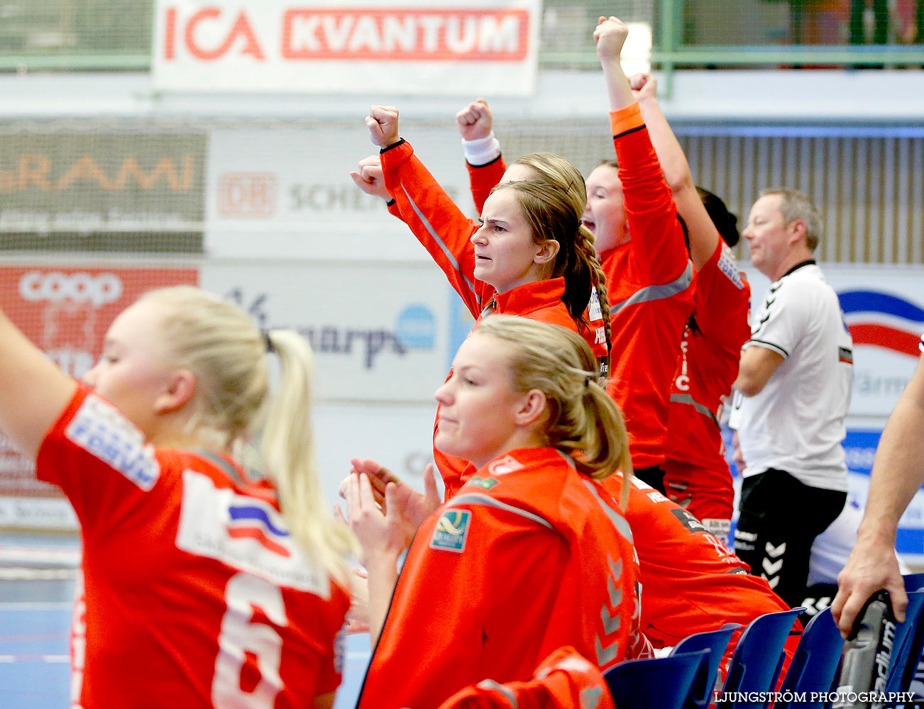 Skövde HF-Kristianstad HK 30-22,dam,Arena Skövde,Skövde,Sverige,Handboll,,2015,124430