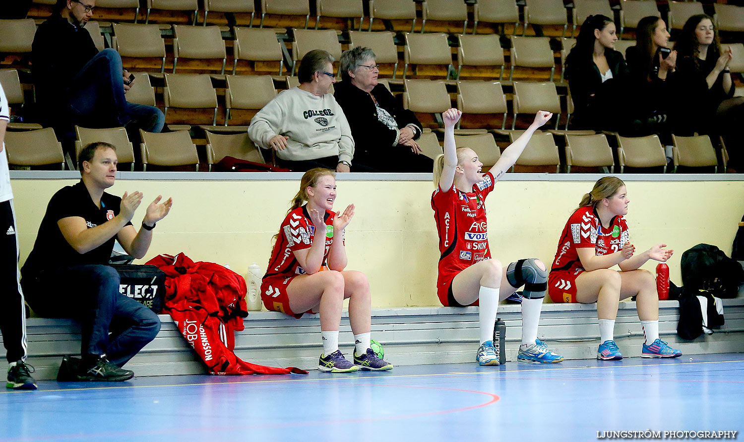 Skövde HF J-IK Sävehof 1 J 31-30,dam,Skövde Idrottshall,Skövde,Sverige,Handboll,,2015,126970