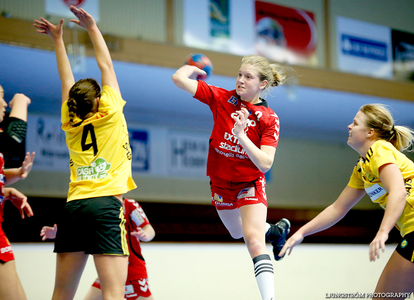 Skövde HF J-IK Sävehof 1 J 31-30,dam,Skövde Idrottshall,Skövde,Sverige,Handboll,,2015,126990