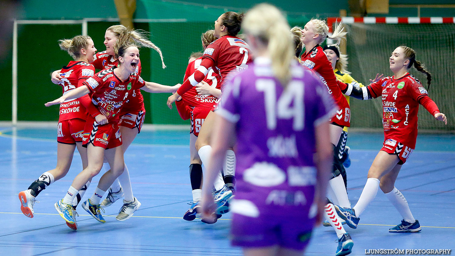 HF Somby/Skövde-Skara HF U 24-22,dam,Skövde Idrottshall,Skövde,Sverige,Handboll,,2016,136585