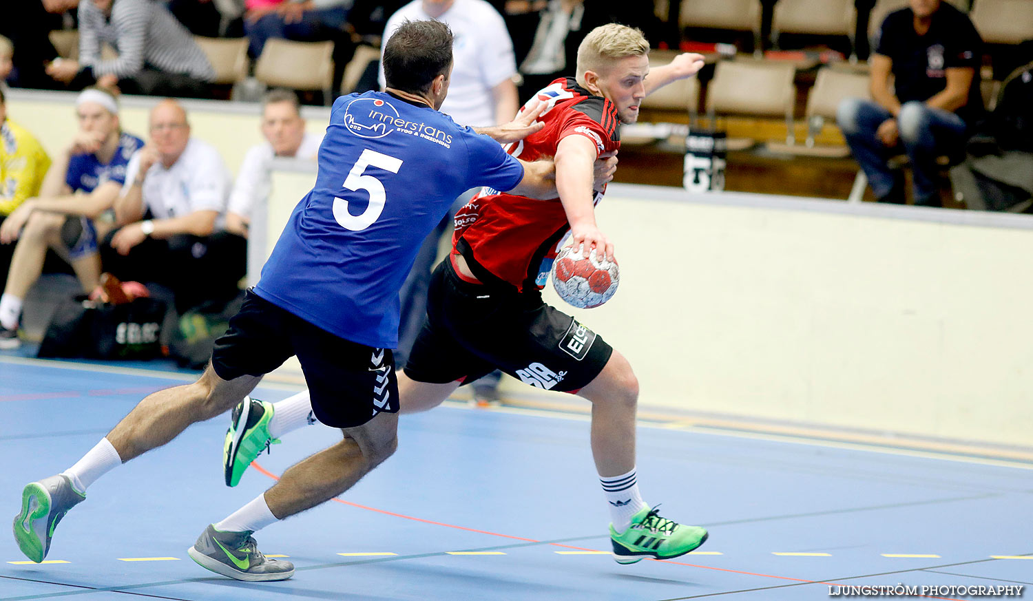 HK Country-Uppsala HK 35-26,herr,Skövde Idrottshall,Skövde,Sverige,Handboll,,2016,140905