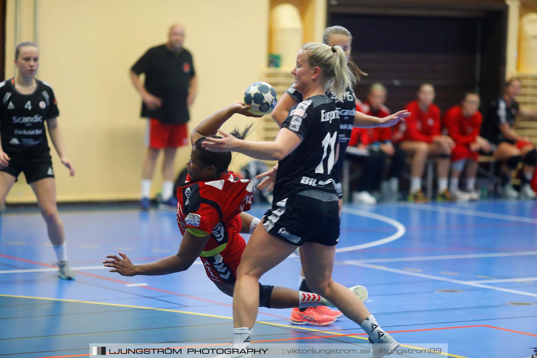 Annliz Cup Skövde HF-Fredrikstad BK 21-27,dam,Arena Skövde,Skövde,Sverige,Handboll,,2017,145026