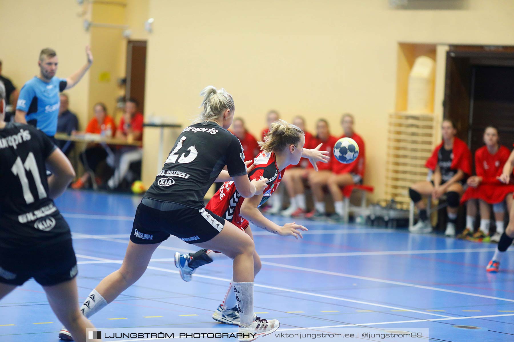 Annliz Cup Skövde HF-Fredrikstad BK 21-27,dam,Arena Skövde,Skövde,Sverige,Handboll,,2017,145160