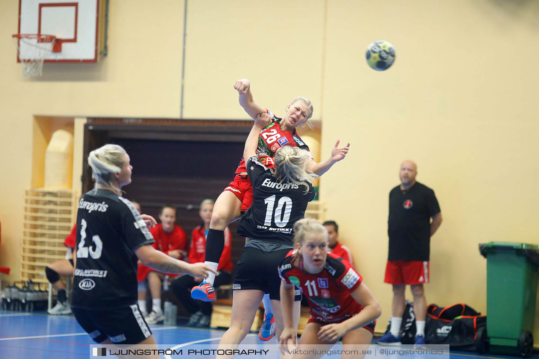 Annliz Cup Skövde HF-Fredrikstad BK 21-27,dam,Arena Skövde,Skövde,Sverige,Handboll,,2017,145166