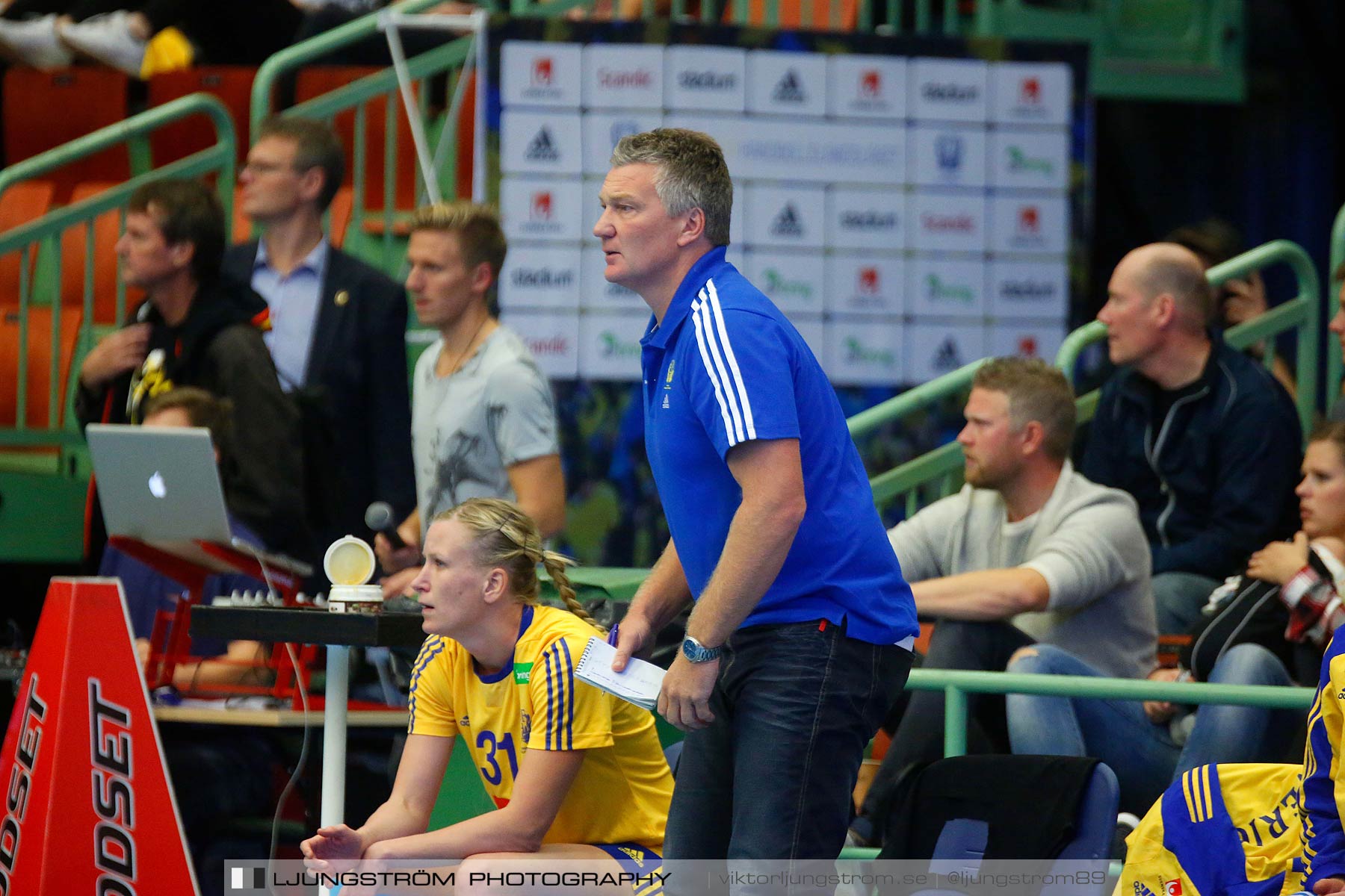 Landskamp Sverige-Island 32-24,dam,Arena Skövde,Skövde,Sverige,Handboll,,2014,150731